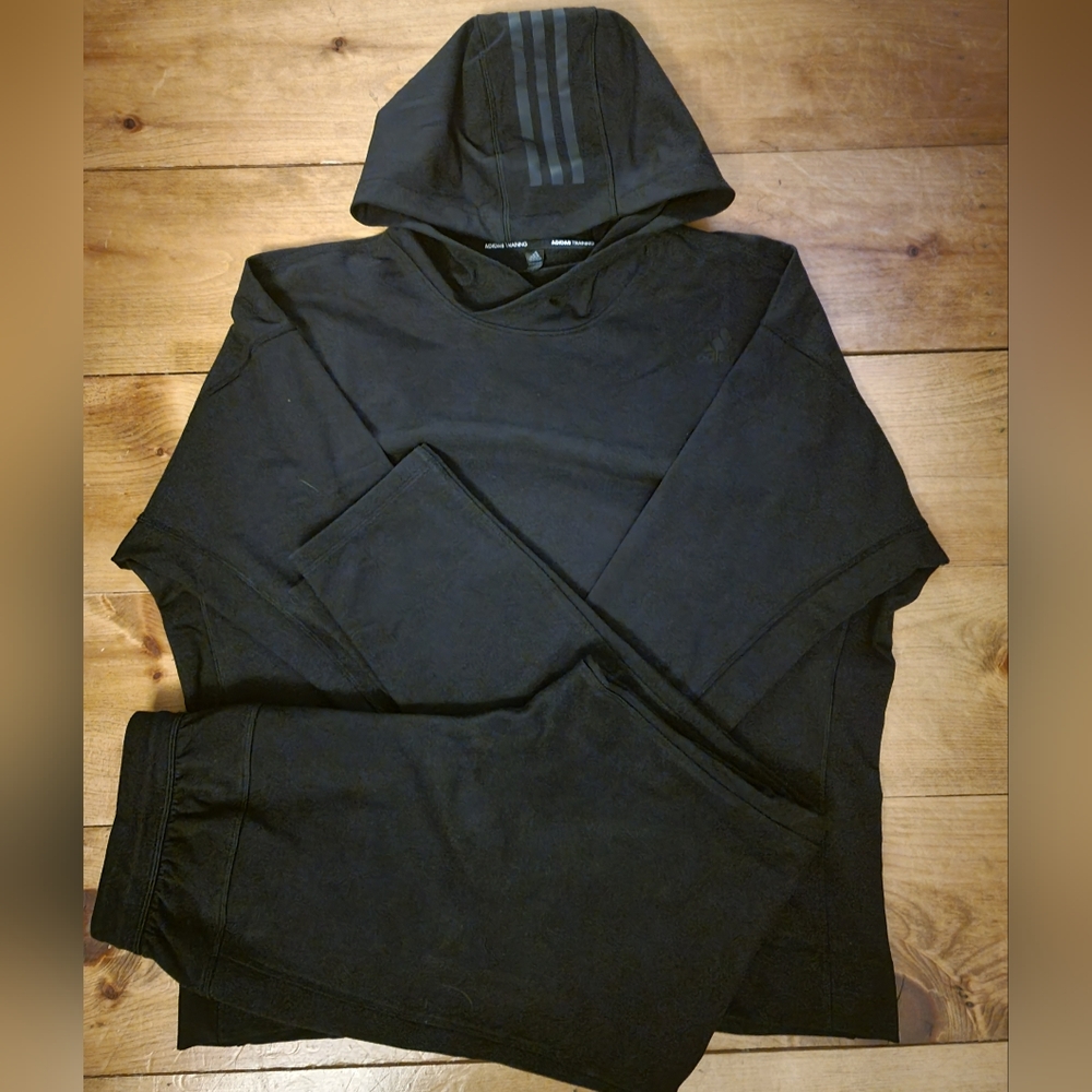 Adidas yoga training set